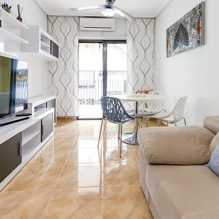 Apartment Flat 3 Minutes From Naufragos Torrevieja
