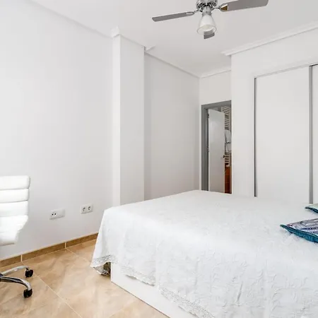 Flat 3 Minutes From Naufragos *